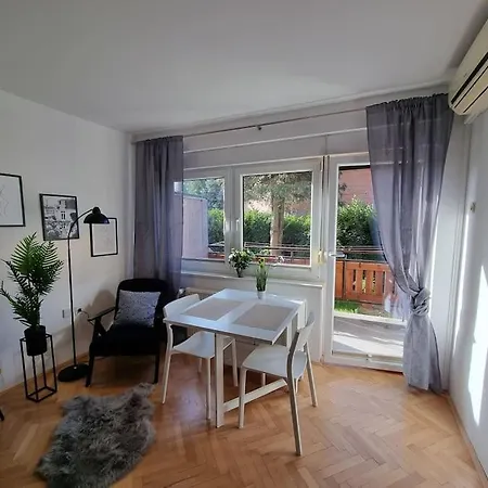 The Rowhouse - Free Parking Appartamento *